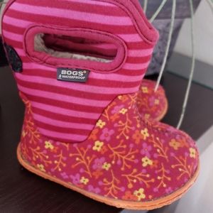 Toddler girl bog boots